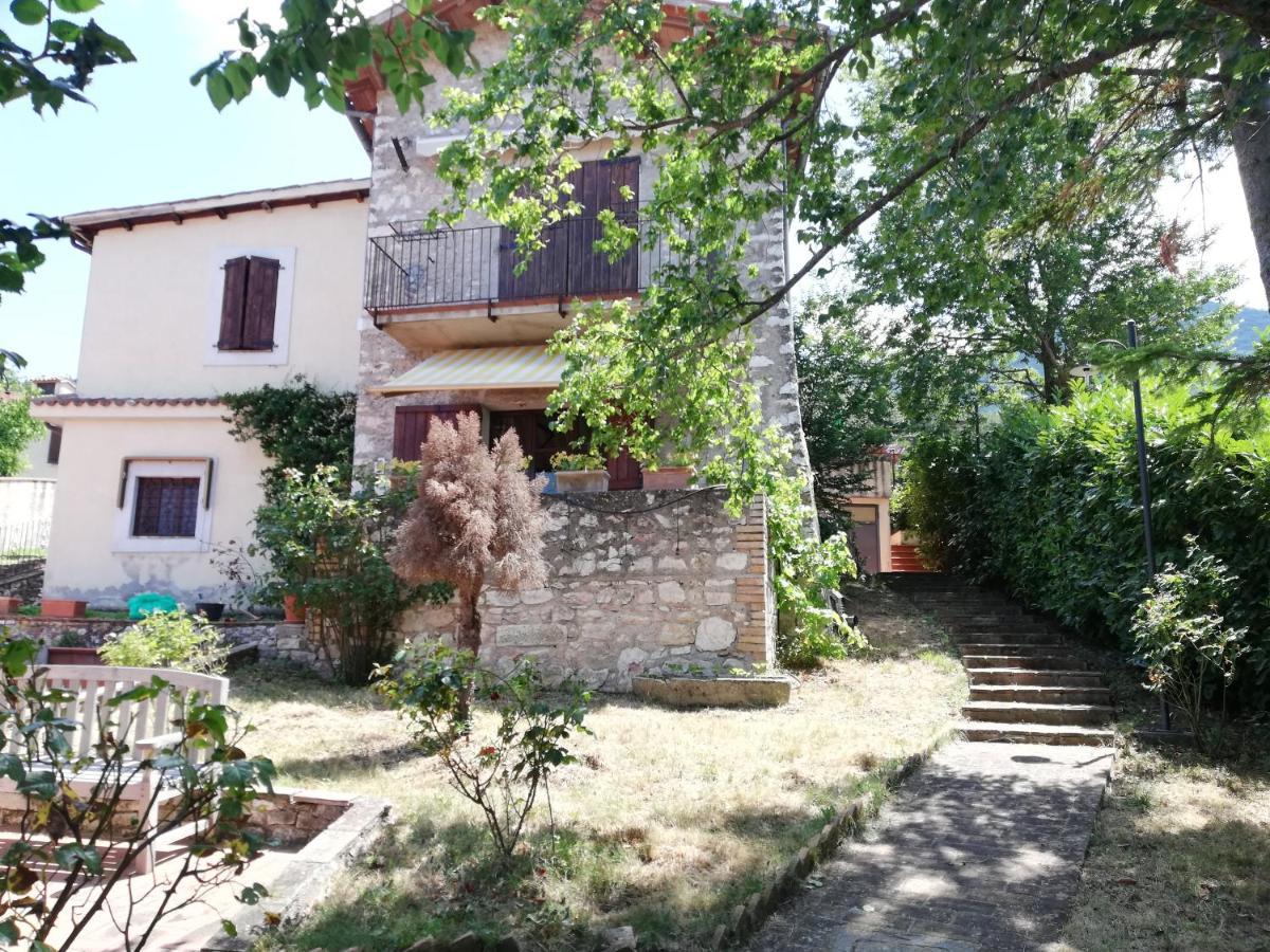 Appartamenti vacanze Borghetto Vetuliae Civico Undici Santa Maria in Valle Esterno foto