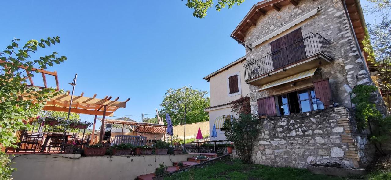 Appartamenti vacanze Borghetto Vetuliae Civico Undici Santa Maria in Valle Esterno foto
