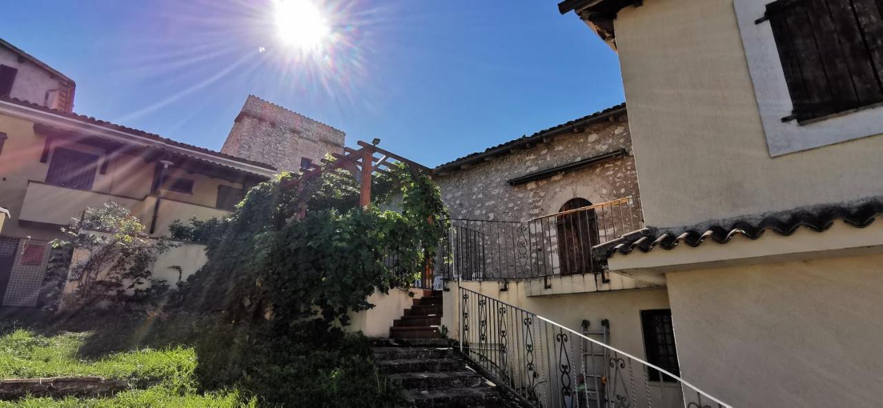 Appartamenti vacanze Borghetto Vetuliae Civico Undici Santa Maria in Valle Esterno foto
