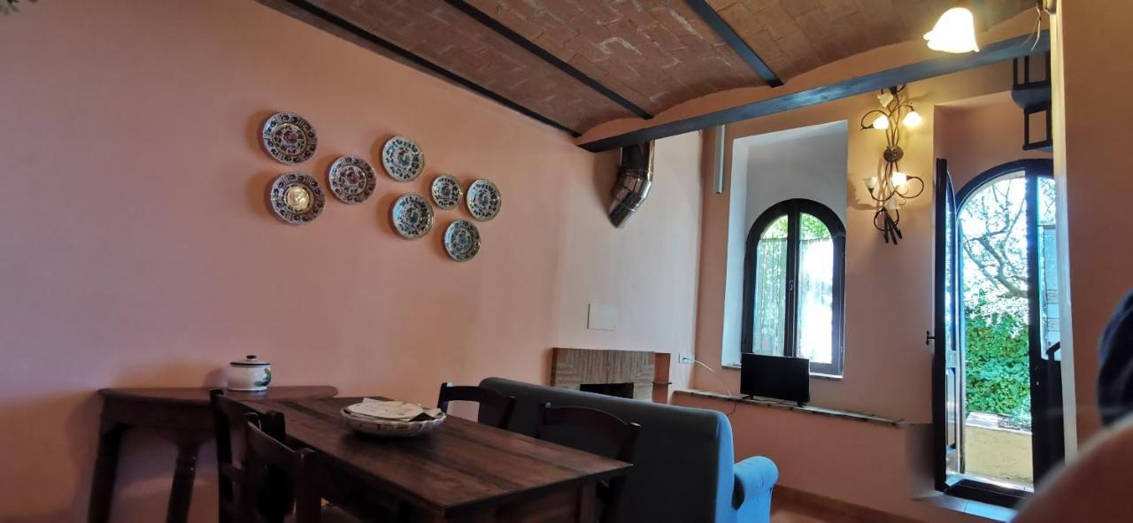 Appartamenti vacanze Borghetto Vetuliae Civico Undici Santa Maria in Valle Esterno foto