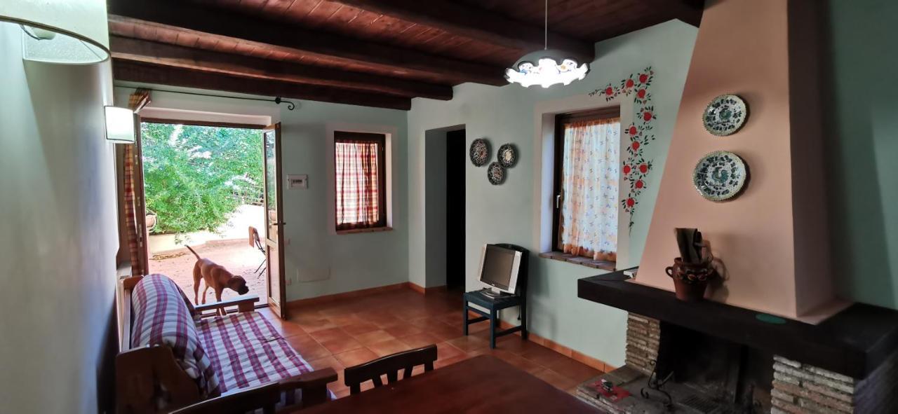 Appartamenti vacanze Borghetto Vetuliae Civico Undici Santa Maria in Valle Esterno foto
