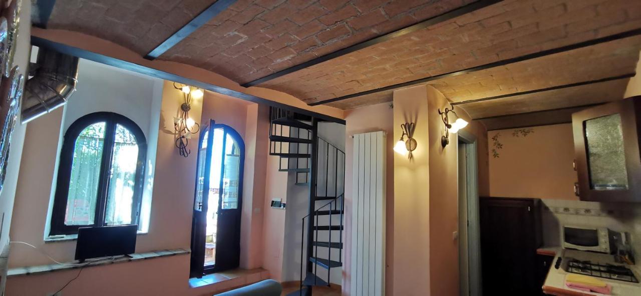 Appartamenti vacanze Borghetto Vetuliae Civico Undici Santa Maria in Valle Esterno foto