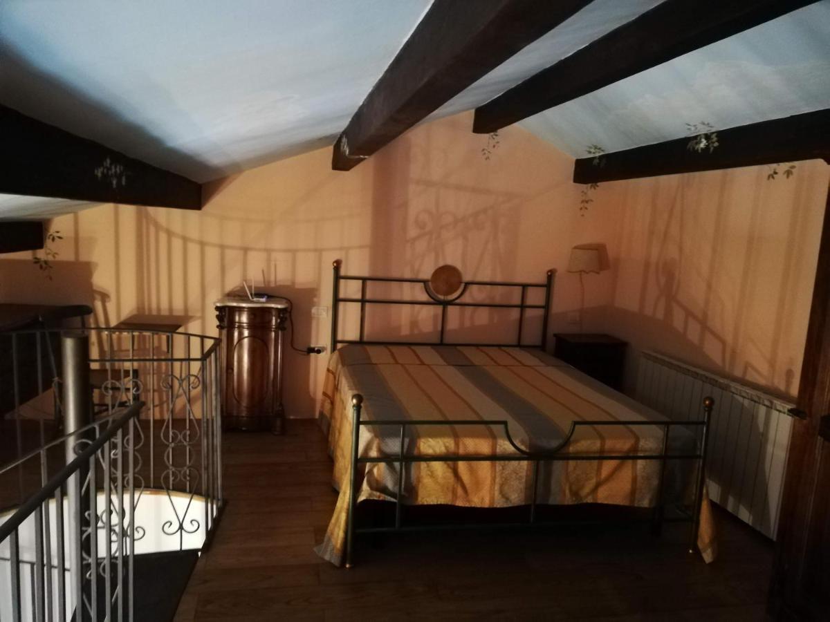 Appartamenti vacanze Borghetto Vetuliae Civico Undici Santa Maria in Valle Esterno foto