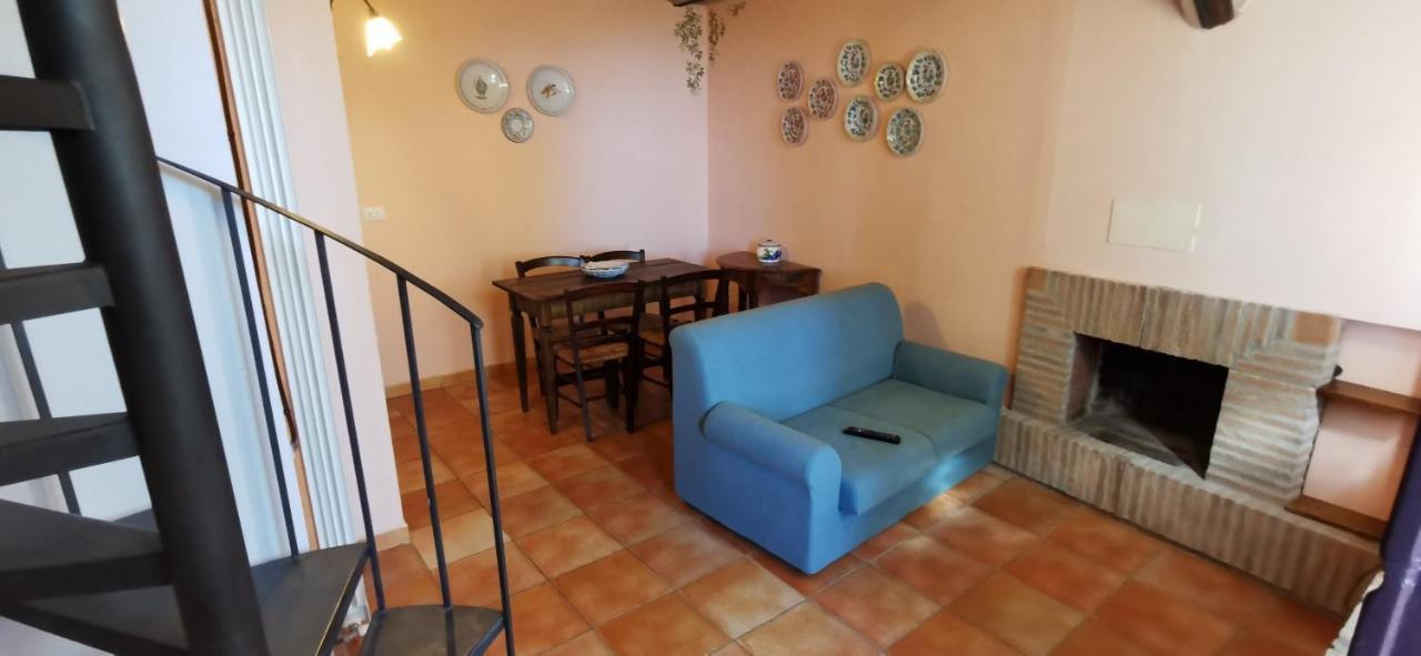 Appartamenti vacanze Borghetto Vetuliae Civico Undici Santa Maria in Valle Esterno foto