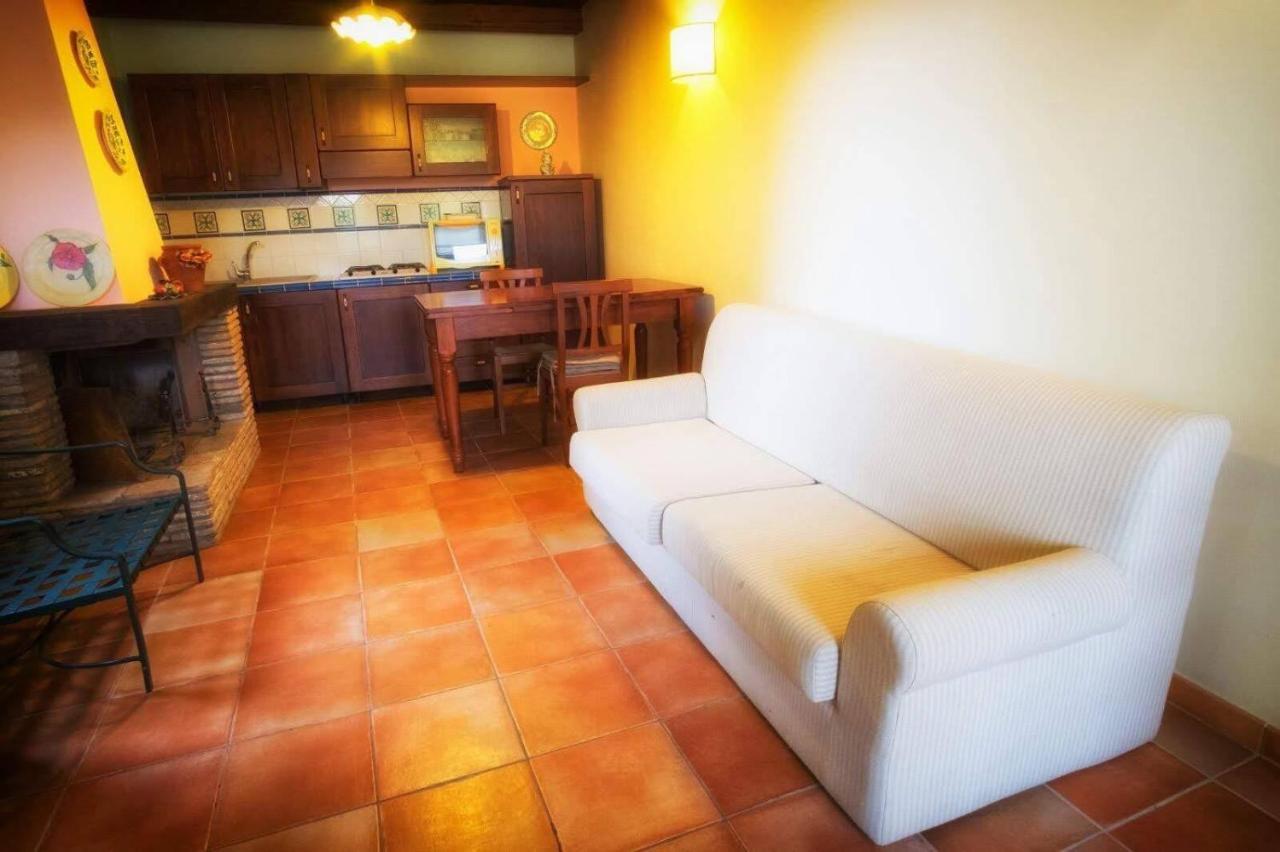 Appartamenti vacanze Borghetto Vetuliae Civico Undici Santa Maria in Valle Esterno foto