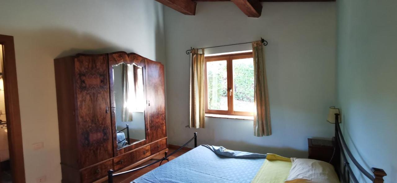 Appartamenti vacanze Borghetto Vetuliae Civico Undici Santa Maria in Valle Esterno foto