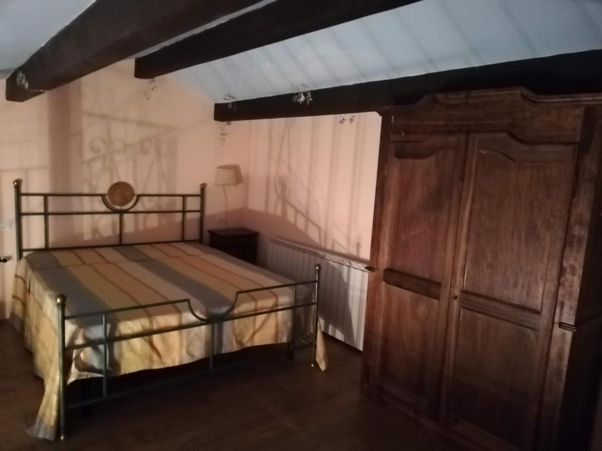 Appartamenti vacanze Borghetto Vetuliae Civico Undici Santa Maria in Valle Esterno foto