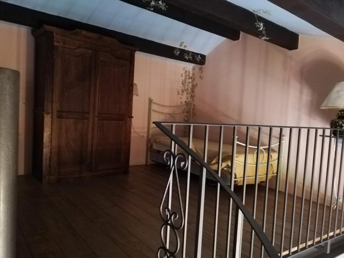Appartamenti vacanze Borghetto Vetuliae Civico Undici Santa Maria in Valle Esterno foto